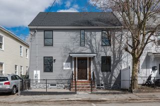 142 Concord St, Lowell, MA 01852