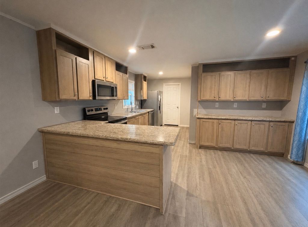 198 Post Oak Drive, Whitney, TX 76692
