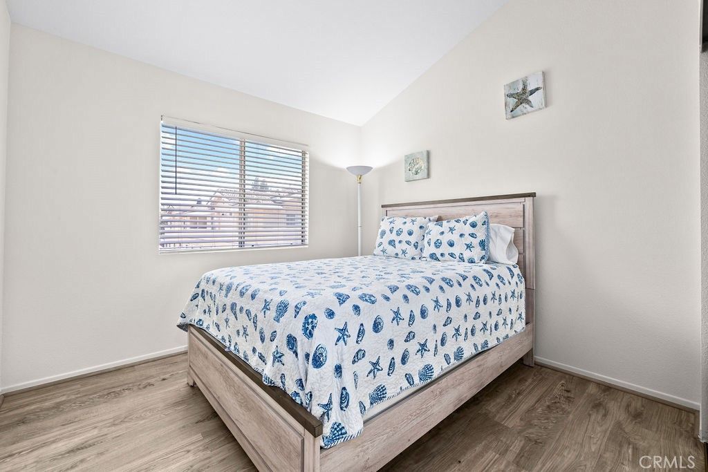 Image 13 of property listing at 11413 216th, Lakewood, CA 90715