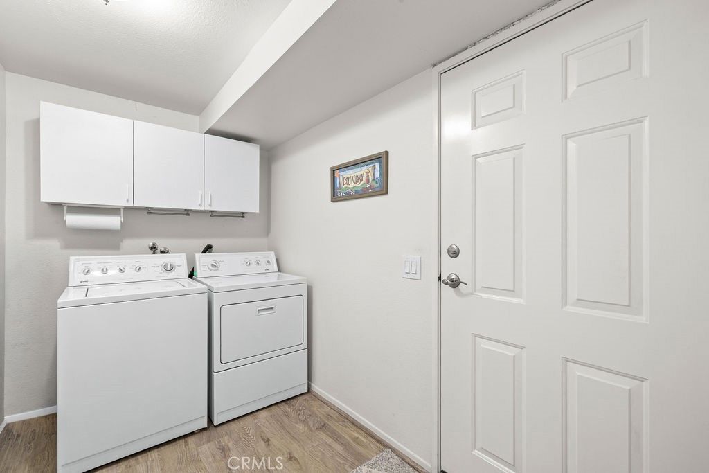 Image 14 of property listing at 11413 216th, Lakewood, CA 90715