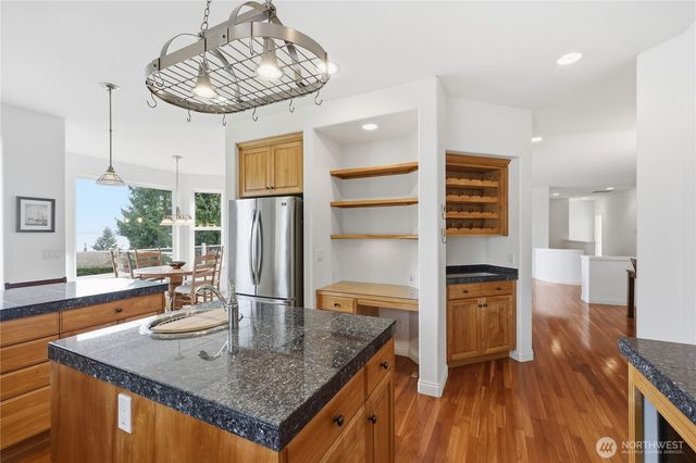 140 Trafalgar Drive, Port Townsend, WA 98368