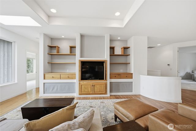 140 Trafalgar Drive, Port Townsend, WA 98368