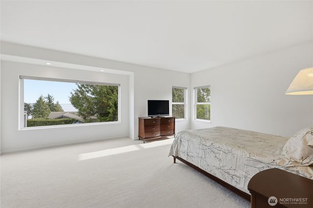 140 Trafalgar Drive, Port Townsend, WA 98368