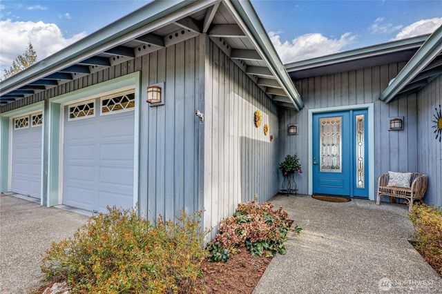 140 Trafalgar Drive, Port Townsend, WA 98368