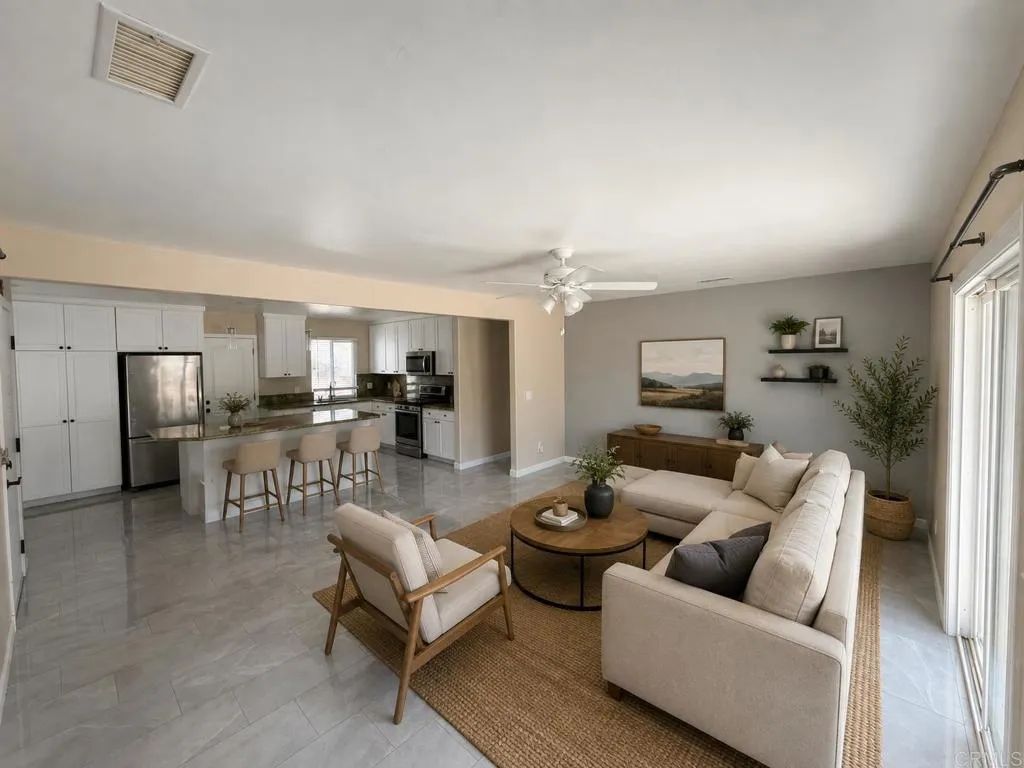3113 Pine Ln, Spring Valley, CA 91978