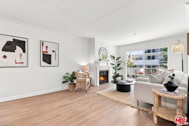 4401 Sepulveda Boulevard 202, Sherman Oaks, CA 91403
