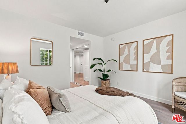 4401 Sepulveda Boulevard 202, Sherman Oaks, CA 91403