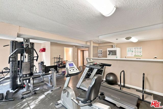 4401 Sepulveda Boulevard 202, Sherman Oaks, CA 91403