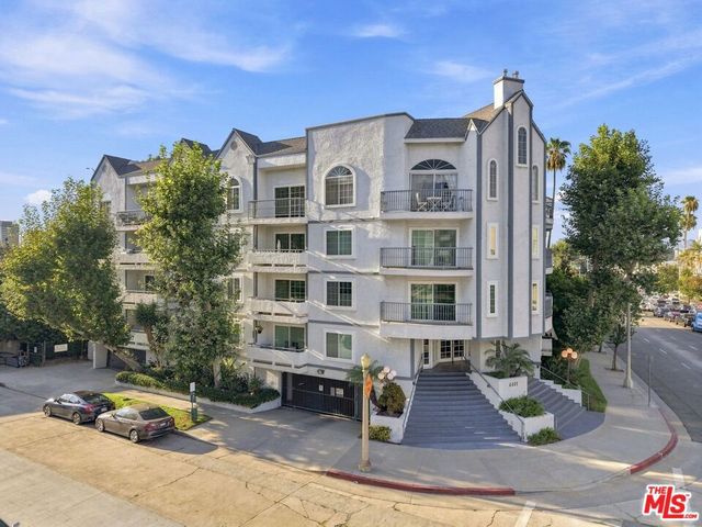 4401 Sepulveda Boulevard 202, Sherman Oaks, CA 91403