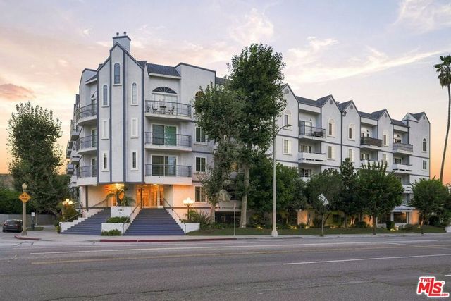 4401 Sepulveda Boulevard 202, Sherman Oaks, CA 91403