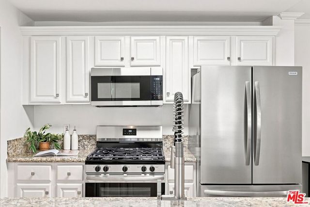 4401 Sepulveda Boulevard 202, Sherman Oaks, CA 91403