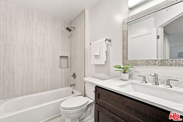 4401 Sepulveda Boulevard 202, Sherman Oaks, CA 91403
