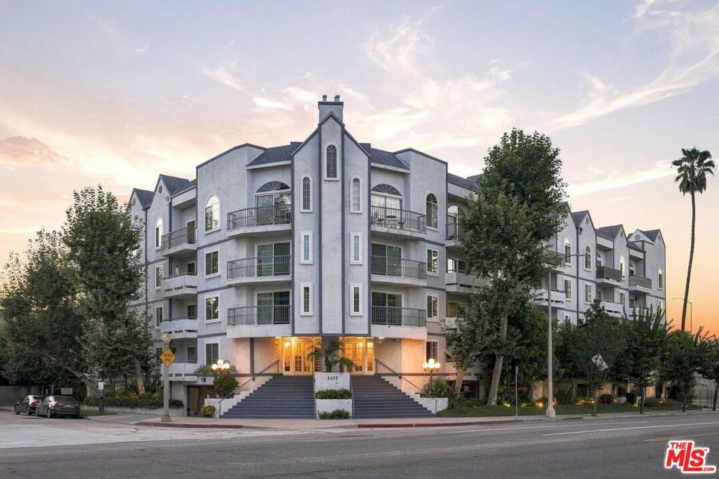 4401 Sepulveda Boulevard 202, Sherman Oaks, CA 91403