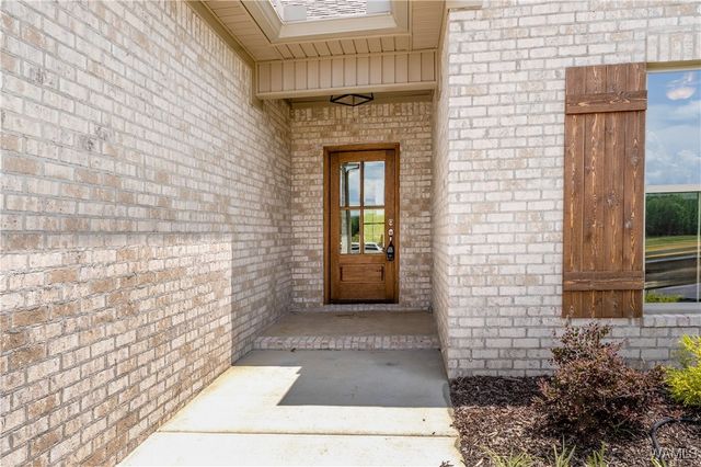 13761 Blackoak, Northport, AL 35475