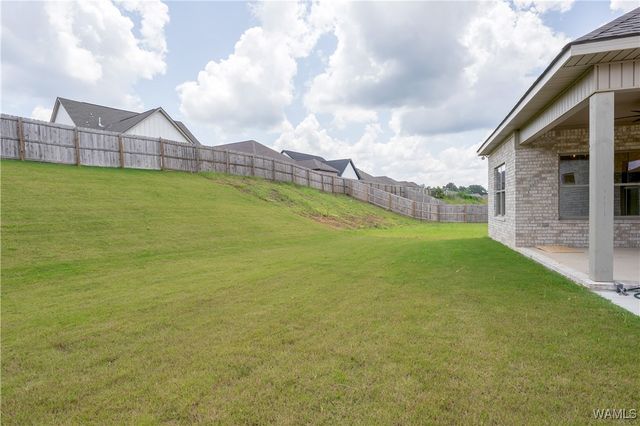 13761 Blackoak, Northport, AL 35475