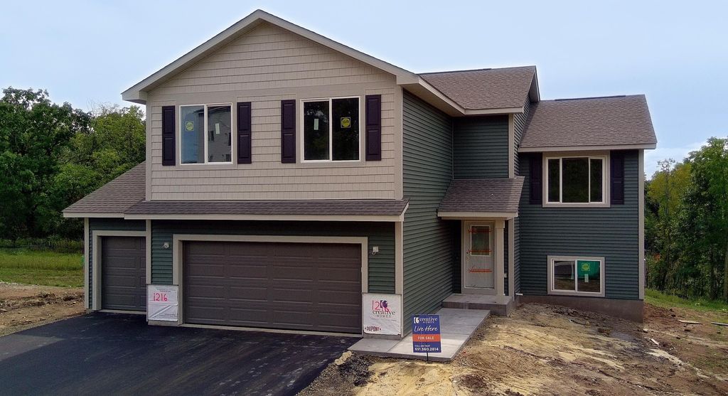 1216 West Locust, River Falls, WI 54022
