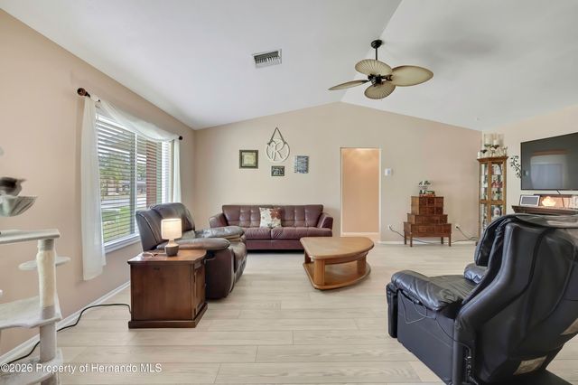 6100 Piedmont Drive, Spring Hill, FL 34606