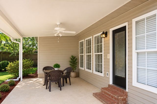 113 Arcadia Dr, Dothan, AL 36305