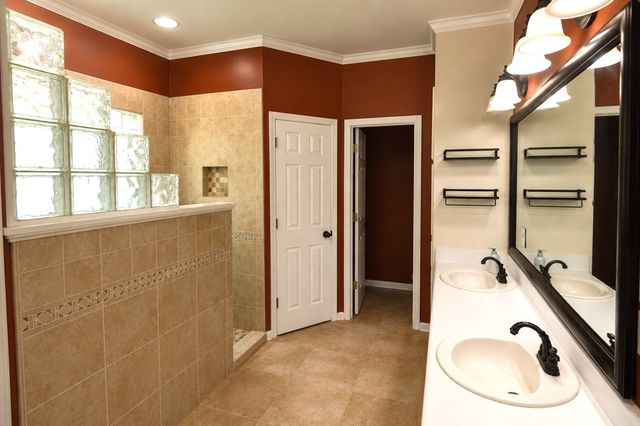 113 Arcadia Dr, Dothan, AL 36305
