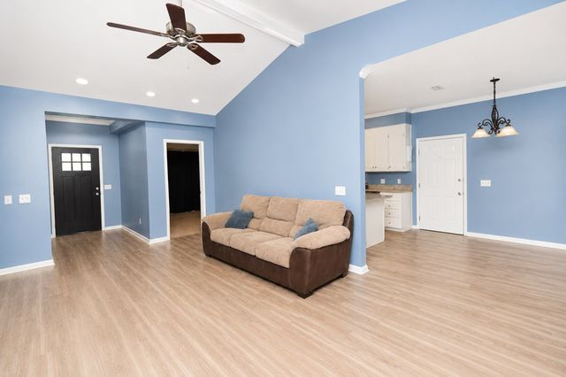 113 Arcadia Dr, Dothan, AL 36305