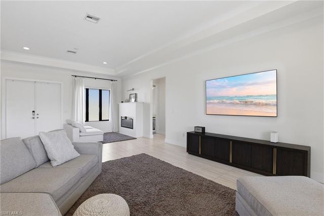 1425 NW 13th AVE, Cape Coral, FL 33993