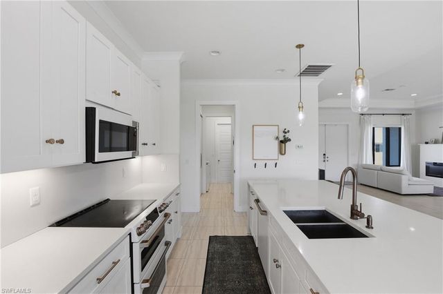 1425 NW 13th AVE, Cape Coral, FL 33993