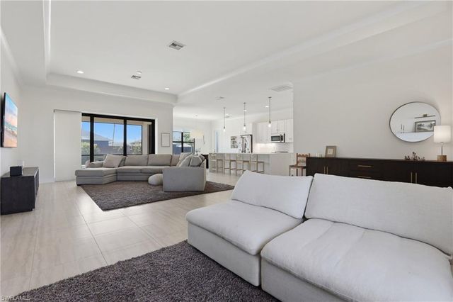 1425 NW 13th AVE, Cape Coral, FL 33993