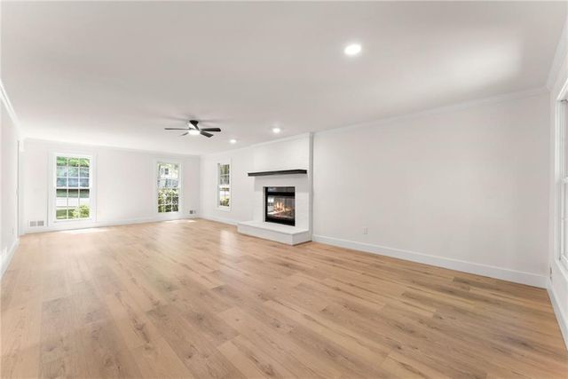 1476 W Lake Drive, Gainesville, GA 30501