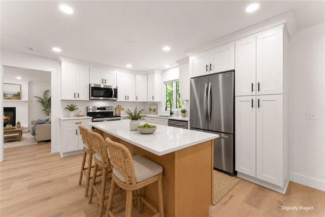 1476 W Lake Drive, Gainesville, GA 30501