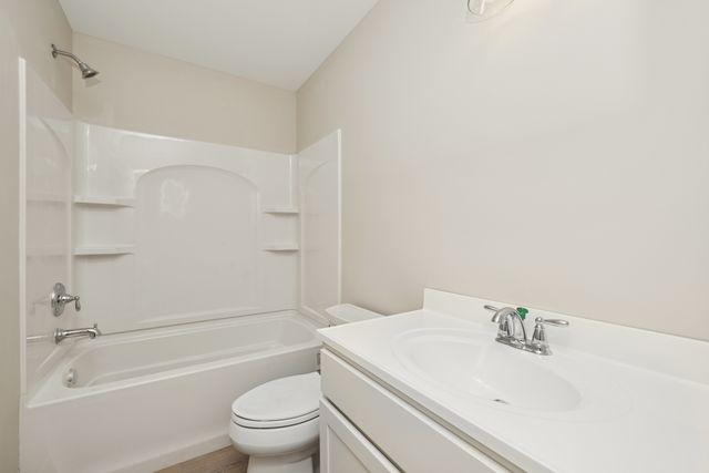 3515 Kings Lair Drive, Spring Grove, IL 60081
