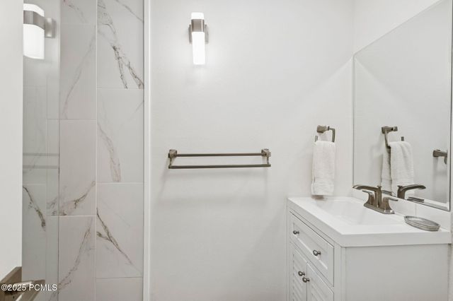 2235 Sidewinder Drive 810, Park City, UT 84060