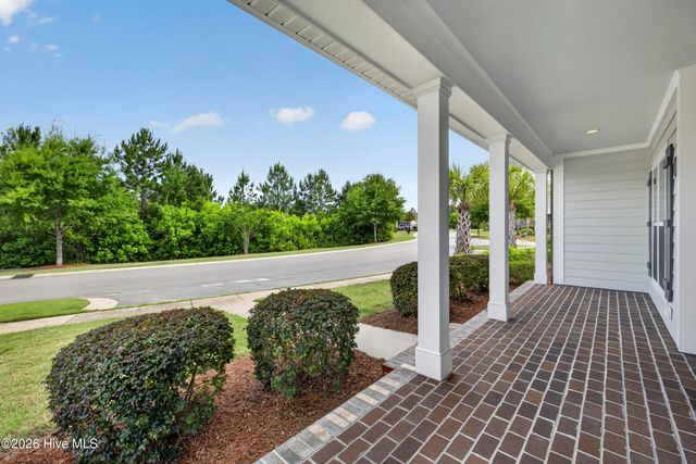 8450 Oak Abbey Trail NE, Leland, NC 28451