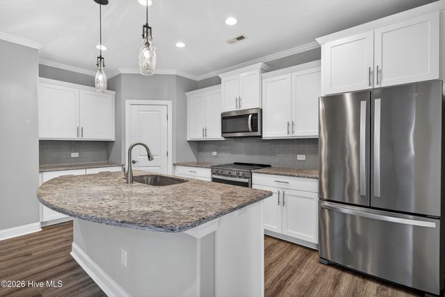 8450 Oak Abbey Trail NE, Leland, NC 28451