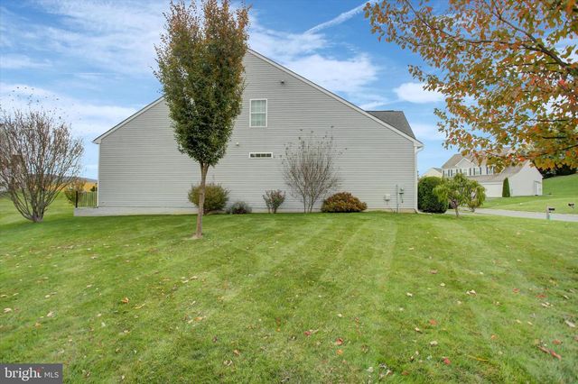 1234 THISTLEDOWN DRIVE, Chambersburg, PA 17202