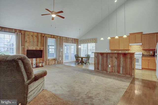 1234 THISTLEDOWN DRIVE, Chambersburg, PA 17202