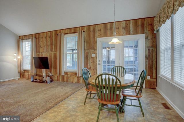 1234 THISTLEDOWN DRIVE, Chambersburg, PA 17202