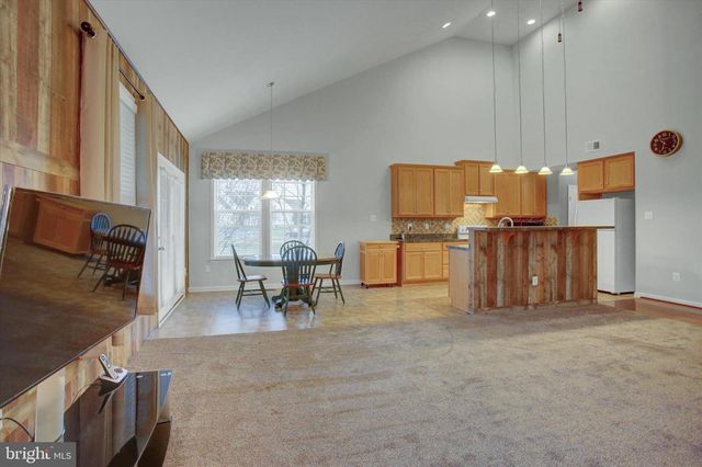 1234 THISTLEDOWN DRIVE, Chambersburg, PA 17202