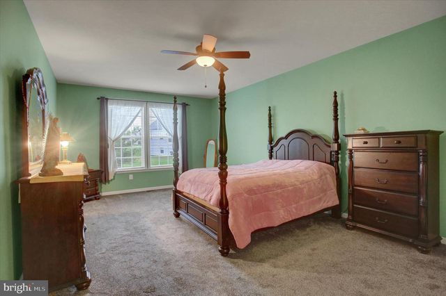 1234 THISTLEDOWN DRIVE, Chambersburg, PA 17202