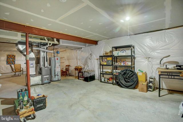 1234 THISTLEDOWN DRIVE, Chambersburg, PA 17202