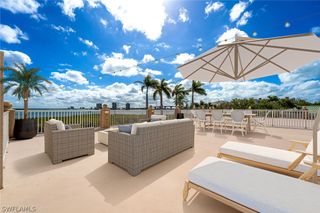 4137 Bay Beach LN 525, Fort Myers Beach, FL 33931