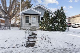 553 White Bear Avenue N, Saint Paul, MN 55106