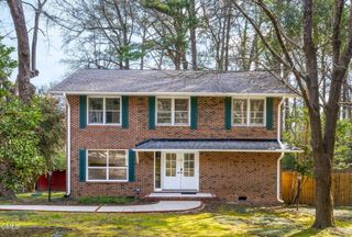 15 Abbey Road, Chapel Hill, NC 27516