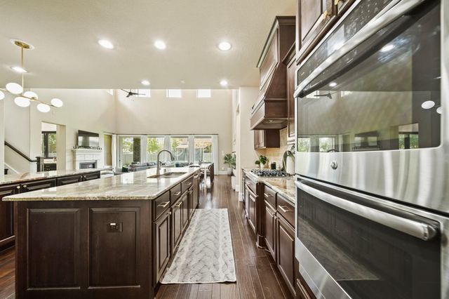 10022 Orchard Field, Missouri City, TX 77459