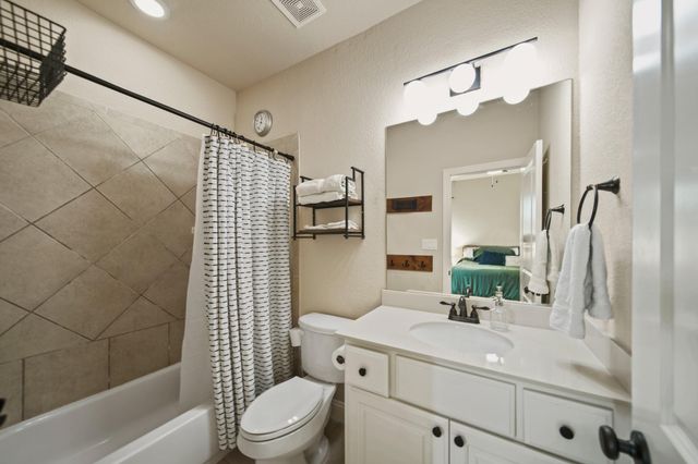 10022 Orchard Field, Missouri City, TX 77459