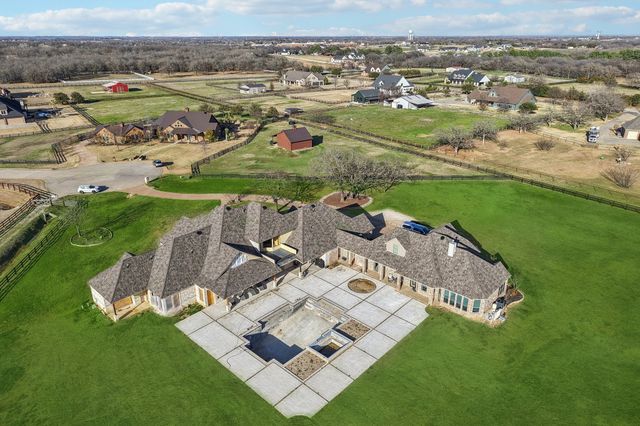 1026 Gene Perry Court, Bartonville, TX 76226