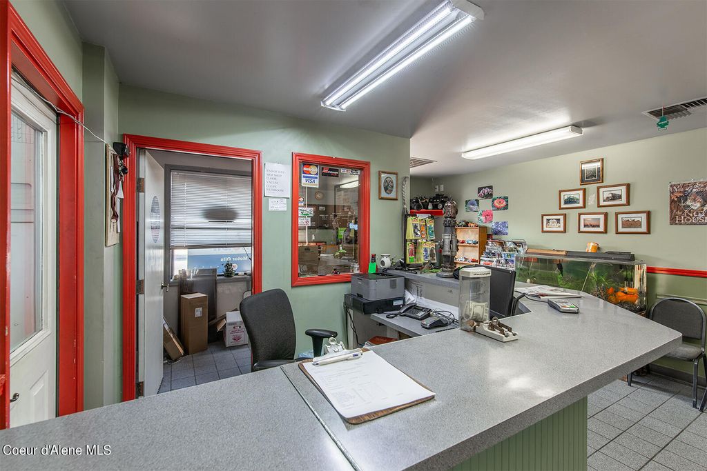 830 N 5th Ave, Sandpoint, ID 83864 photo 10