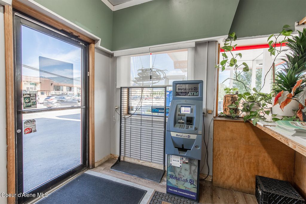 830 N 5th Ave, Sandpoint, ID 83864 photo 28