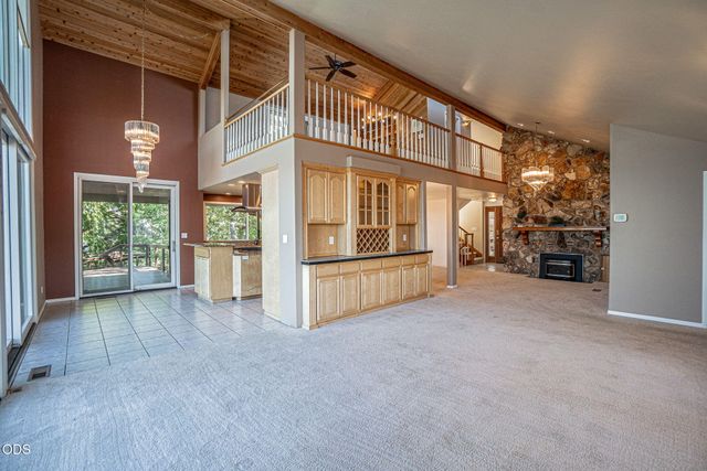 1403 Highcrest Drive, Medford, OR 97504