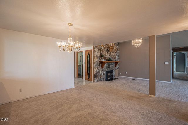 1403 Highcrest Drive, Medford, OR 97504