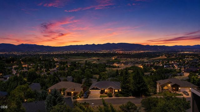 1403 Highcrest Drive, Medford, OR 97504